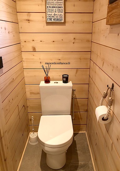 decoration wc chalet bois